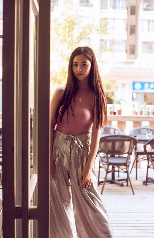 爱游戏娱乐网址-_现场直击：比赛中的惊险瞬间集锦_，比赛中的突发事件以及应对措施