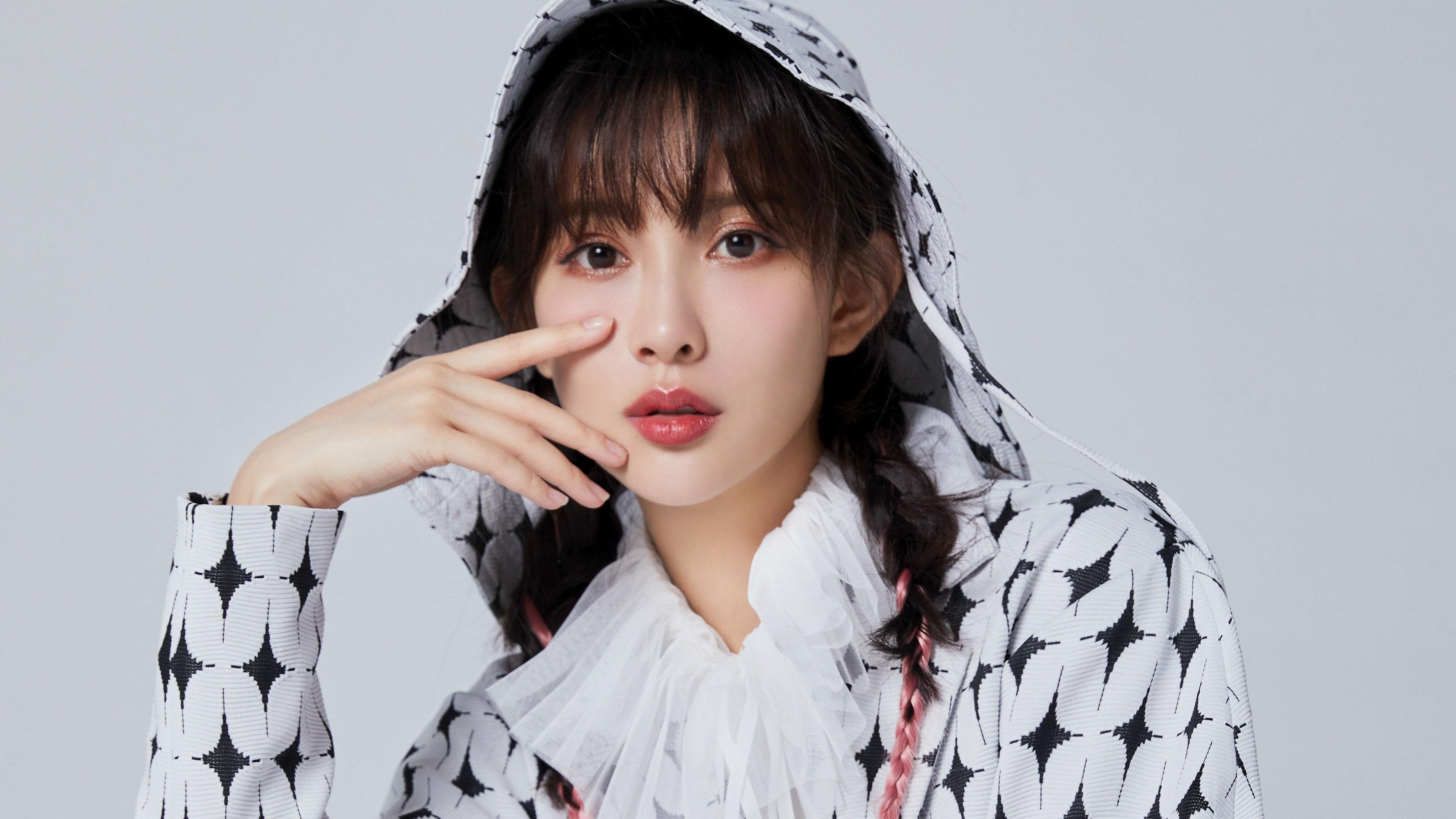 爱游戏app-女足比赛选手赛场表现稳定，球迷欣喜观望，女足表现很亮眼