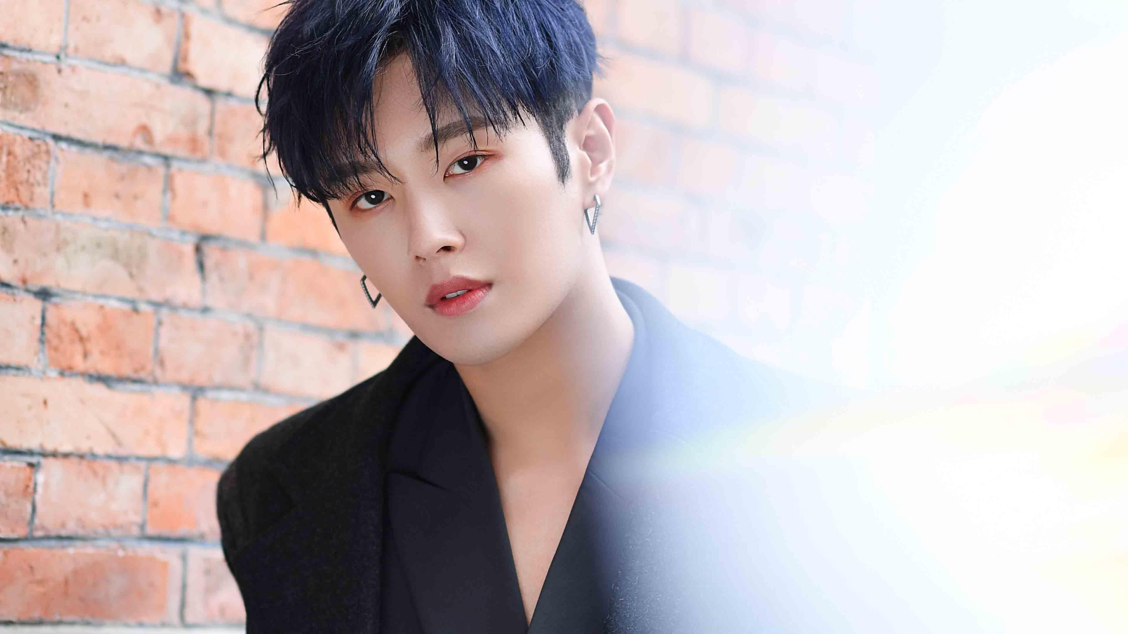 爱游戏体育-英超球队基于运动表现数据的战术布置调整案例